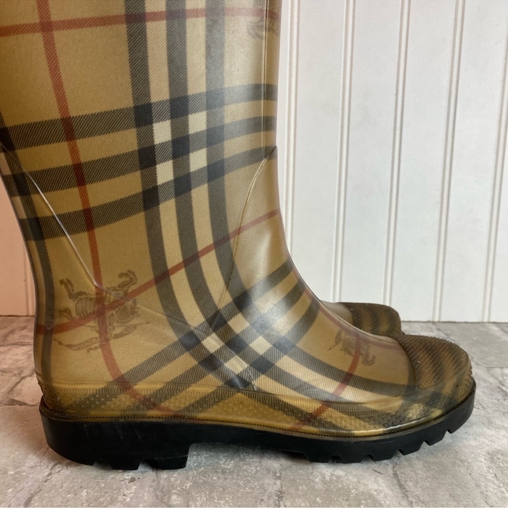 Burberry Brit rain boots - Picture 8 of 16
